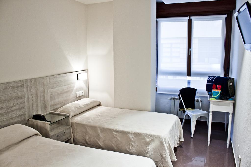 Hotel Playa Poniente Gijon Ngoại thất bức ảnh