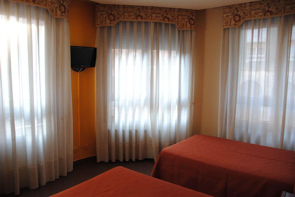 Hotel Playa Poniente Gijon Ngoại thất bức ảnh